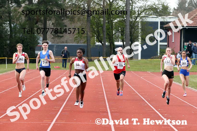 200 metres, 2021 NECAA Open Graded Meeting, Morpeth. Photo: David T. Hewitson/Sports for All Pics